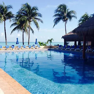 Nautibeach Front In North *** Isla Mujeres