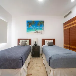 https://penthouse-las-nubes.tulum-hotels.net